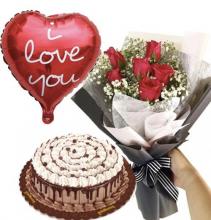 6 Red Roses, 1/2kg Butterscotch Cake and FREE Balloon 6 Red Roses, 1/2kg Butterscotch Cake and FREE Balloon